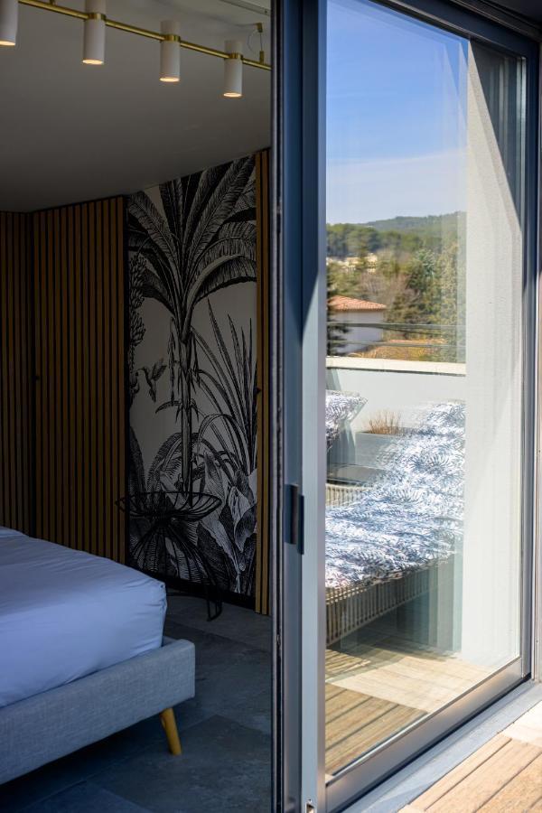Maison-M Aix Meyreuil Exteriér fotografie